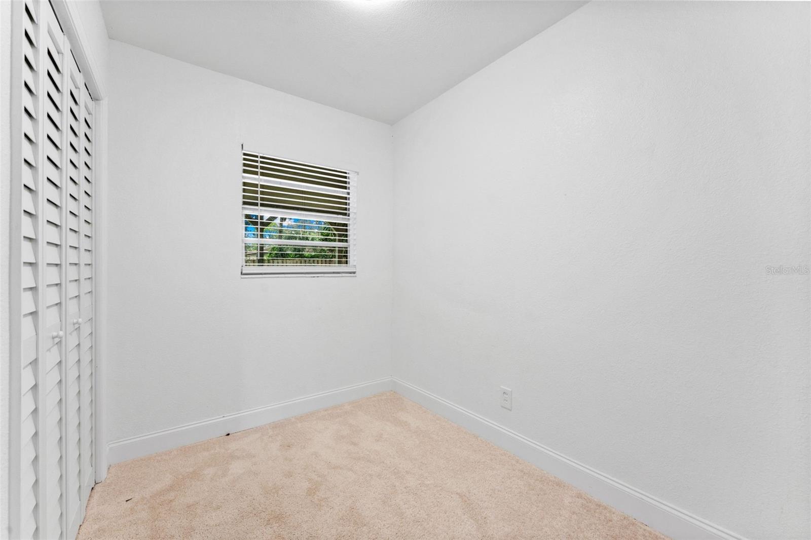 7327 WINCHESTER DR — photo 26