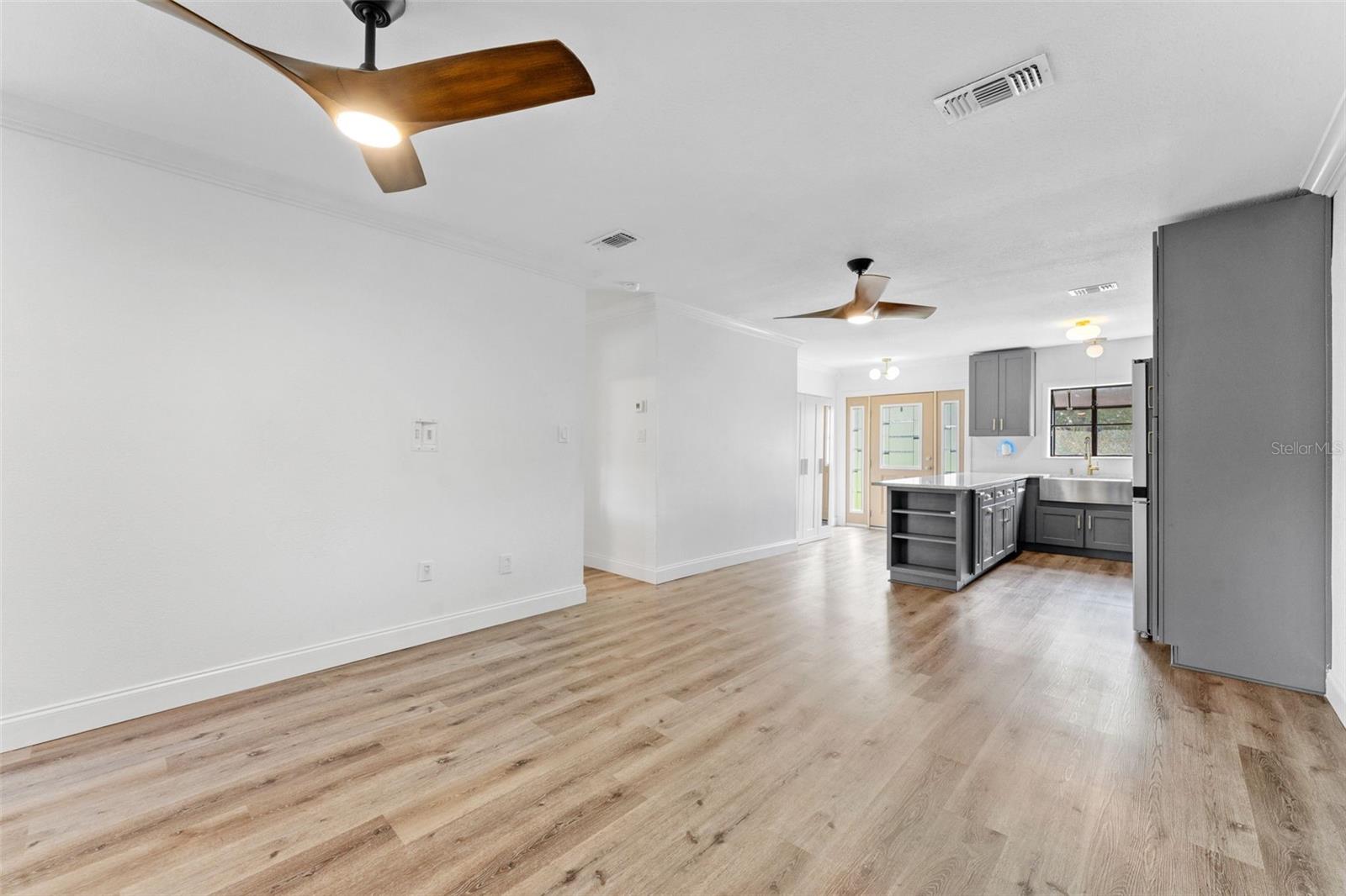 7327 WINCHESTER DR — photo 13
