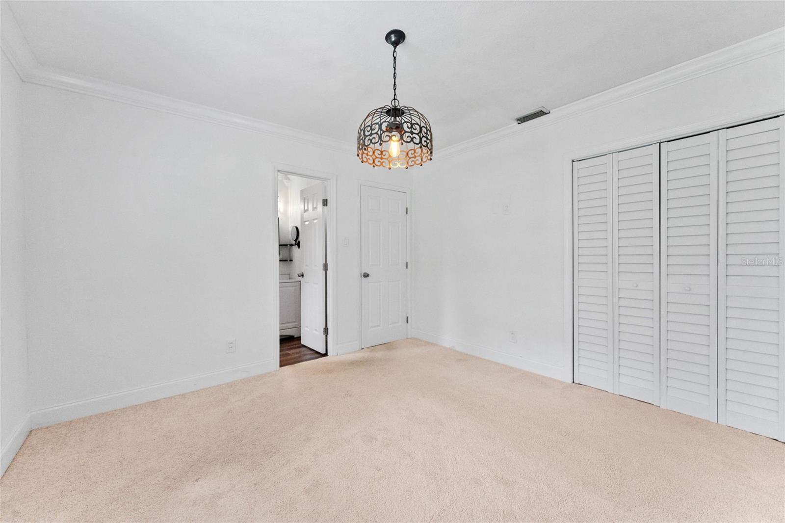 7327 WINCHESTER DR — photo 17