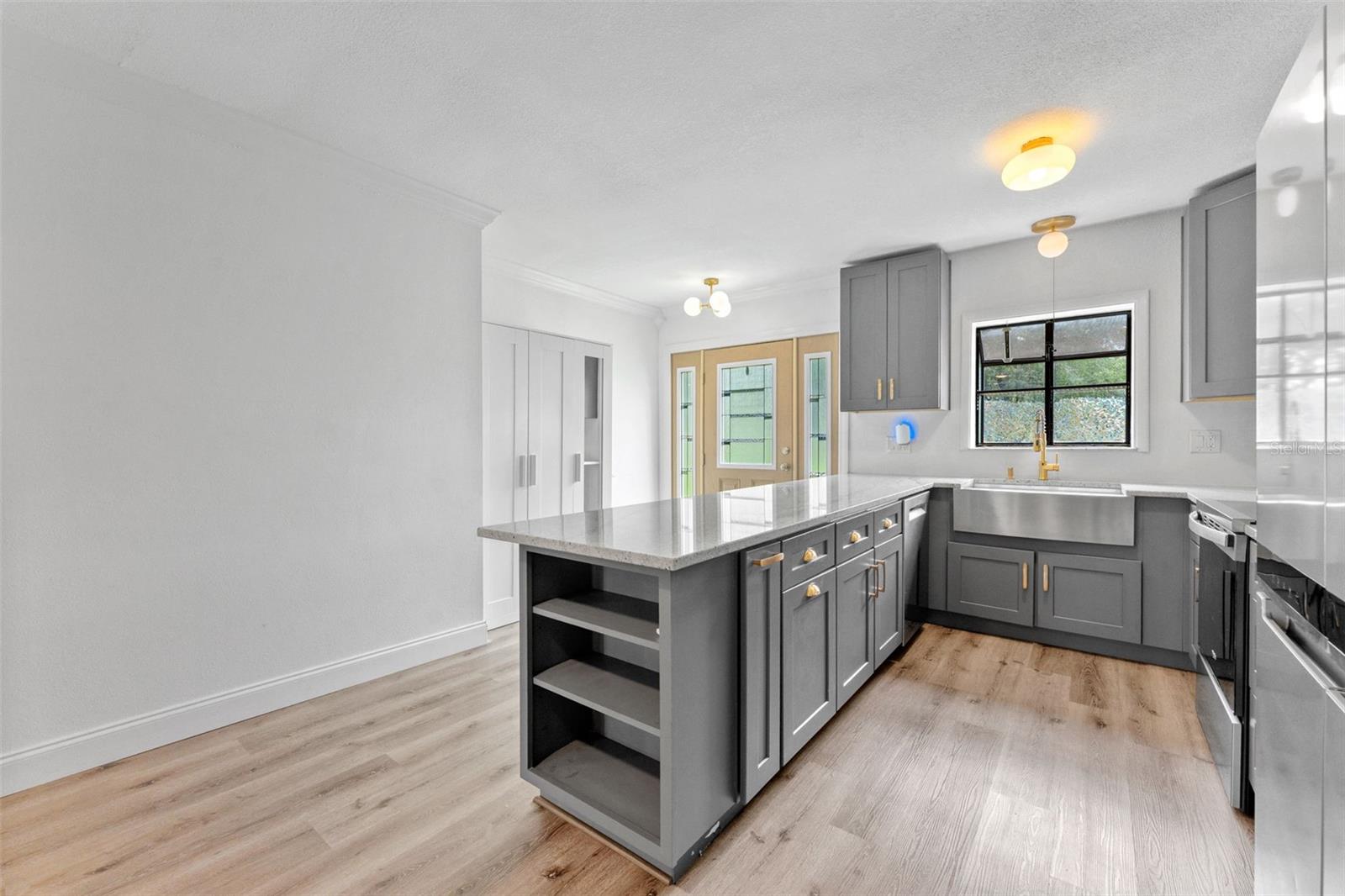 7327 WINCHESTER DR — photo 5