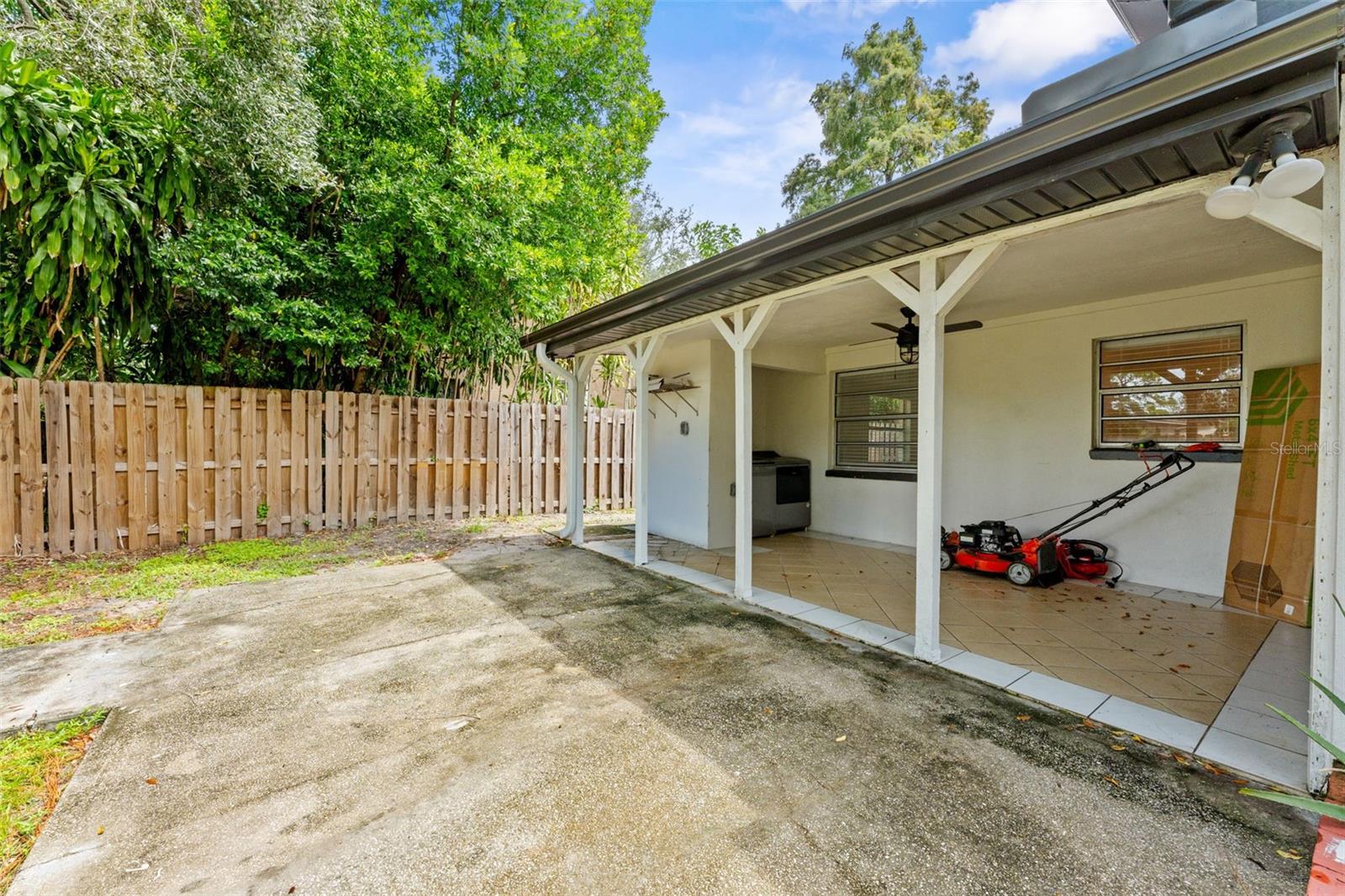 7327 WINCHESTER DR — photo 31