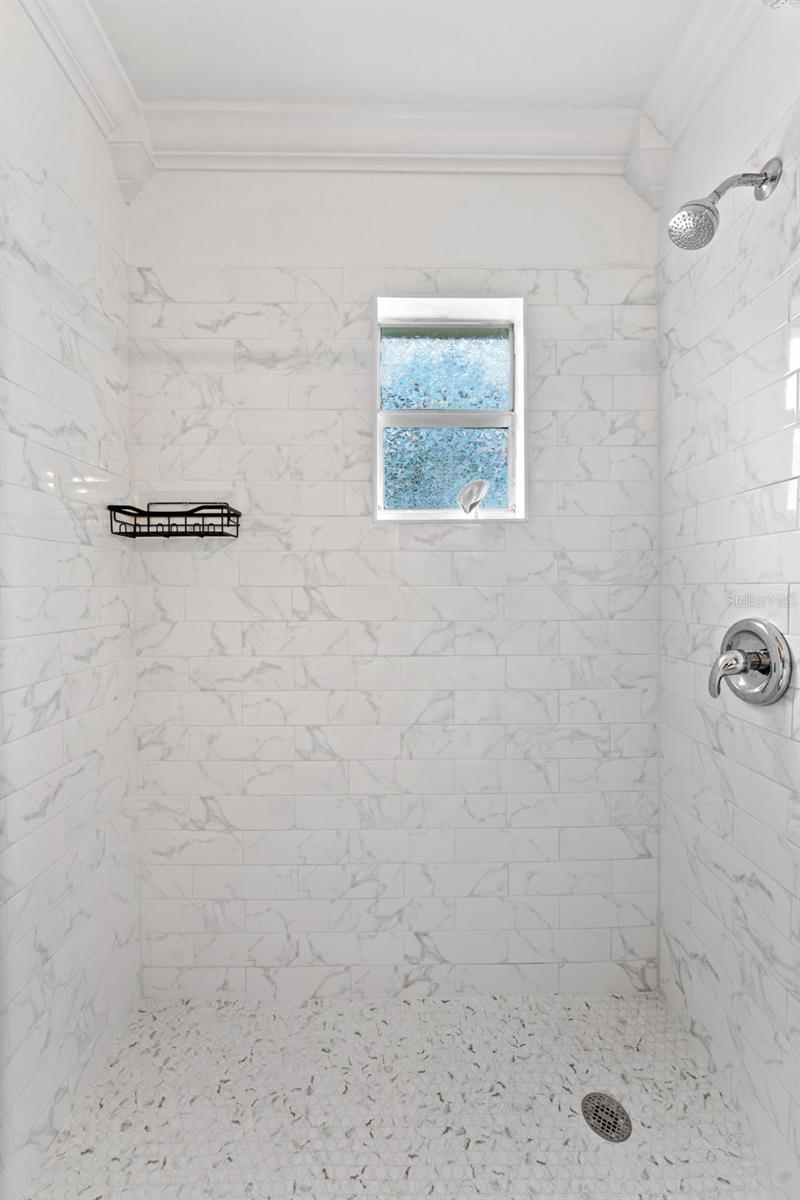 7327 WINCHESTER DR — photo 20