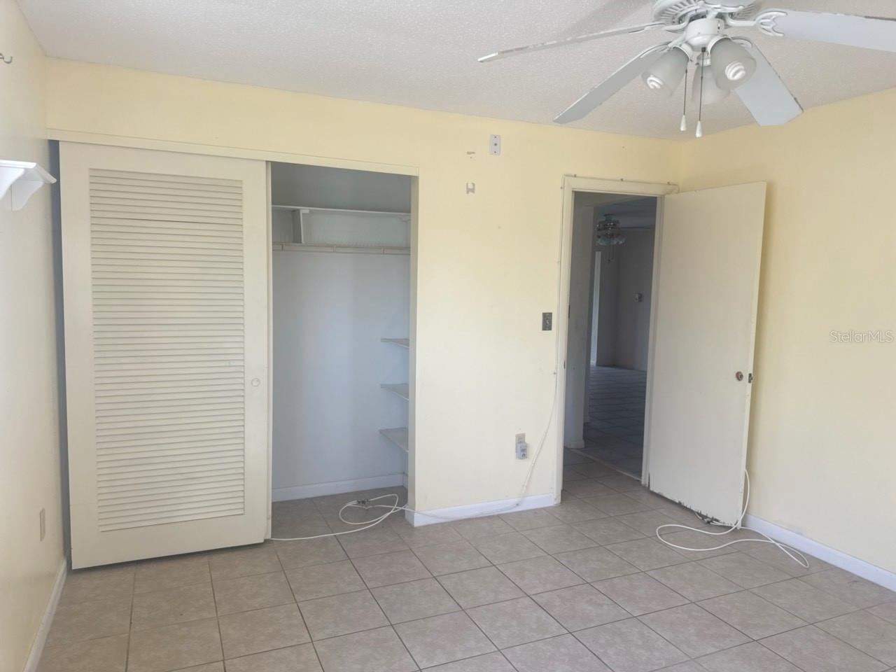 5460 LEMON TREE LN N — photo 10