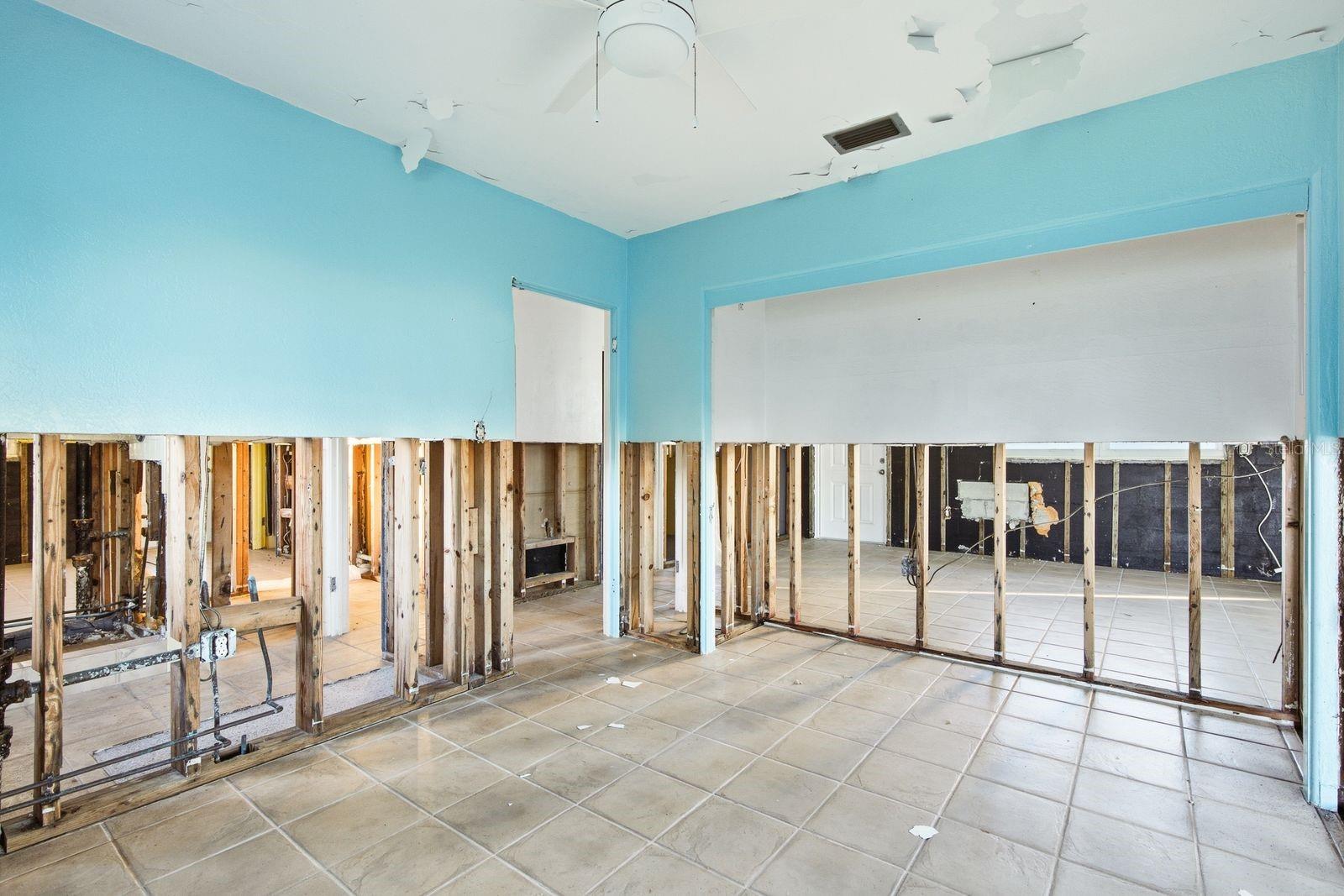 13529 BOCA CIEGA AVE — photo 8
