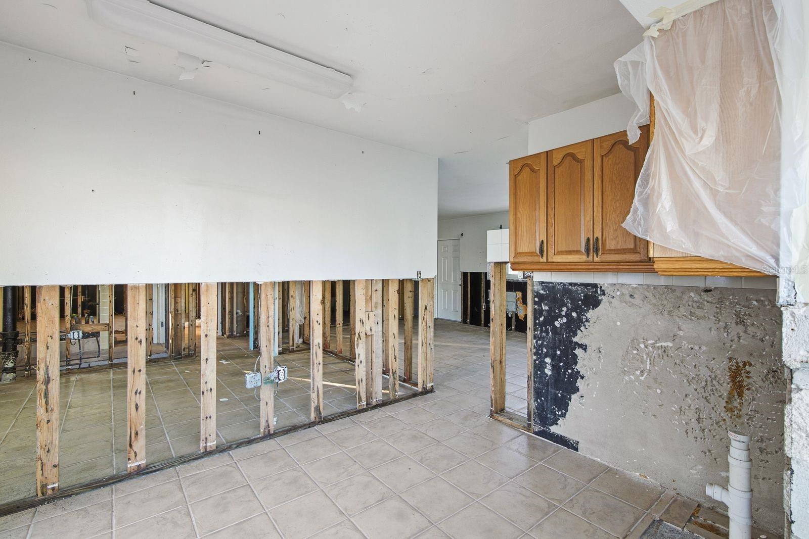 13529 BOCA CIEGA AVE — photo 12