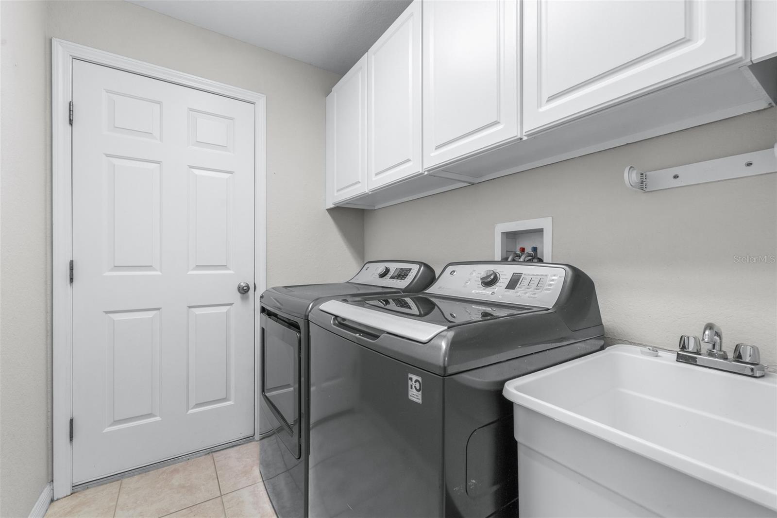 27015 FIREBUSH DR — photo 18