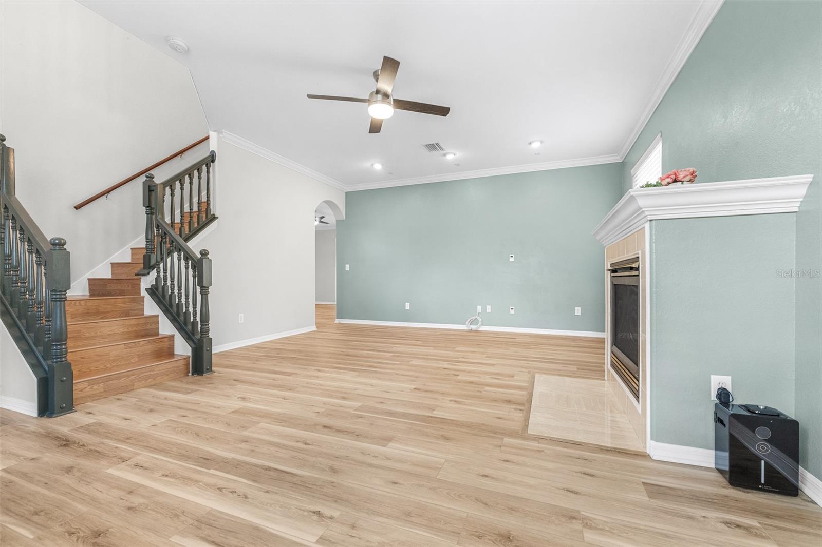 27015 FIREBUSH DR — photo 8