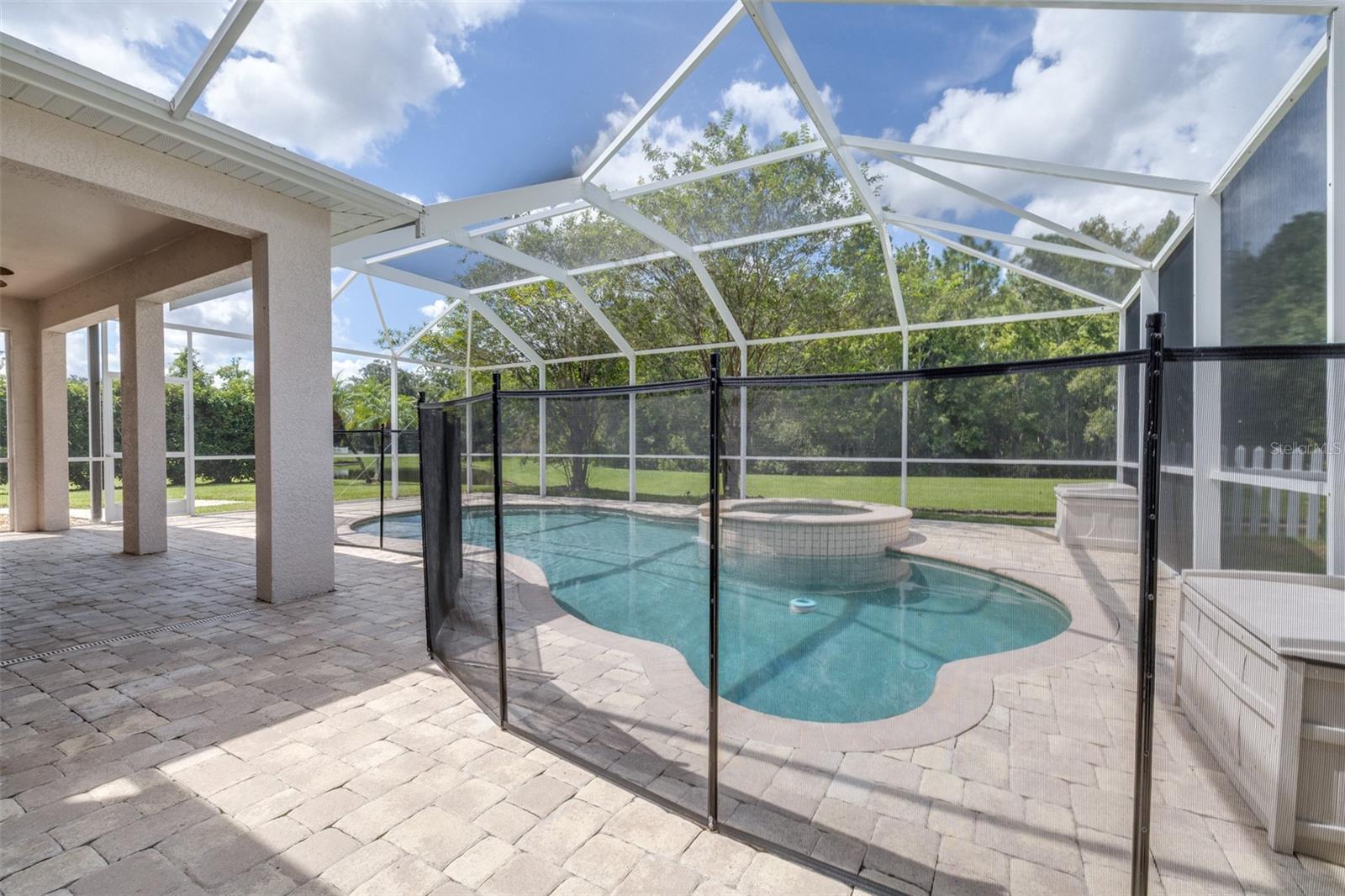 27015 FIREBUSH DR — photo 41