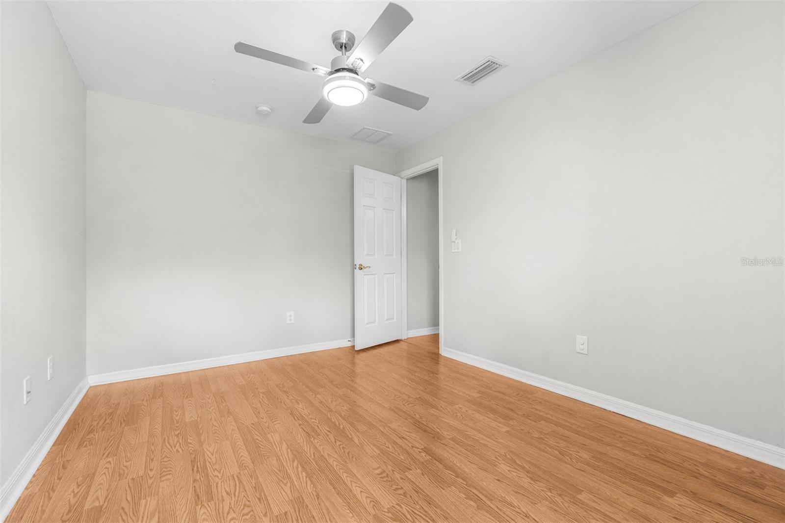 27015 FIREBUSH DR — photo 30