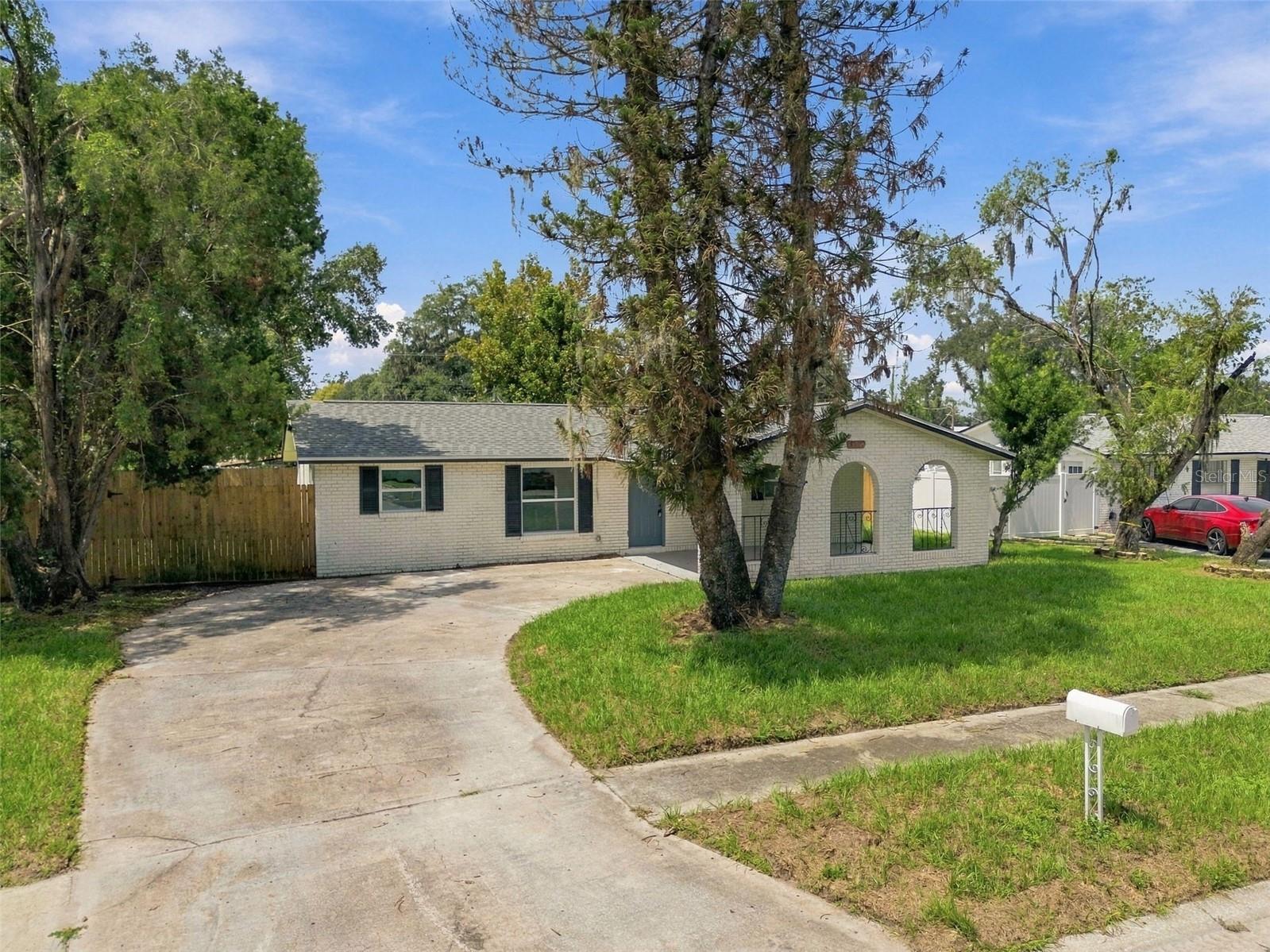 802 WALNUT DR — photo 40