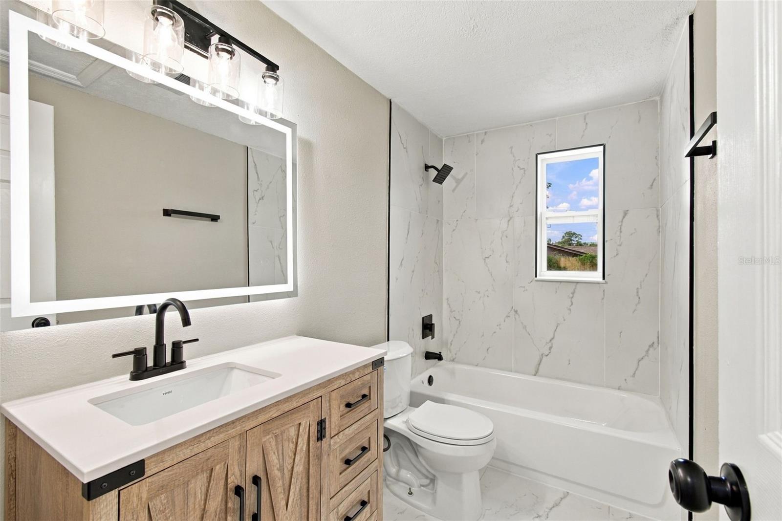 802 WALNUT DR — photo 30