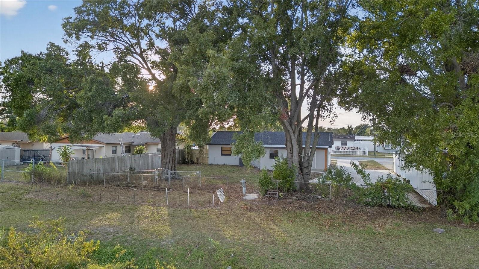 6107 COLE DR — photo 35