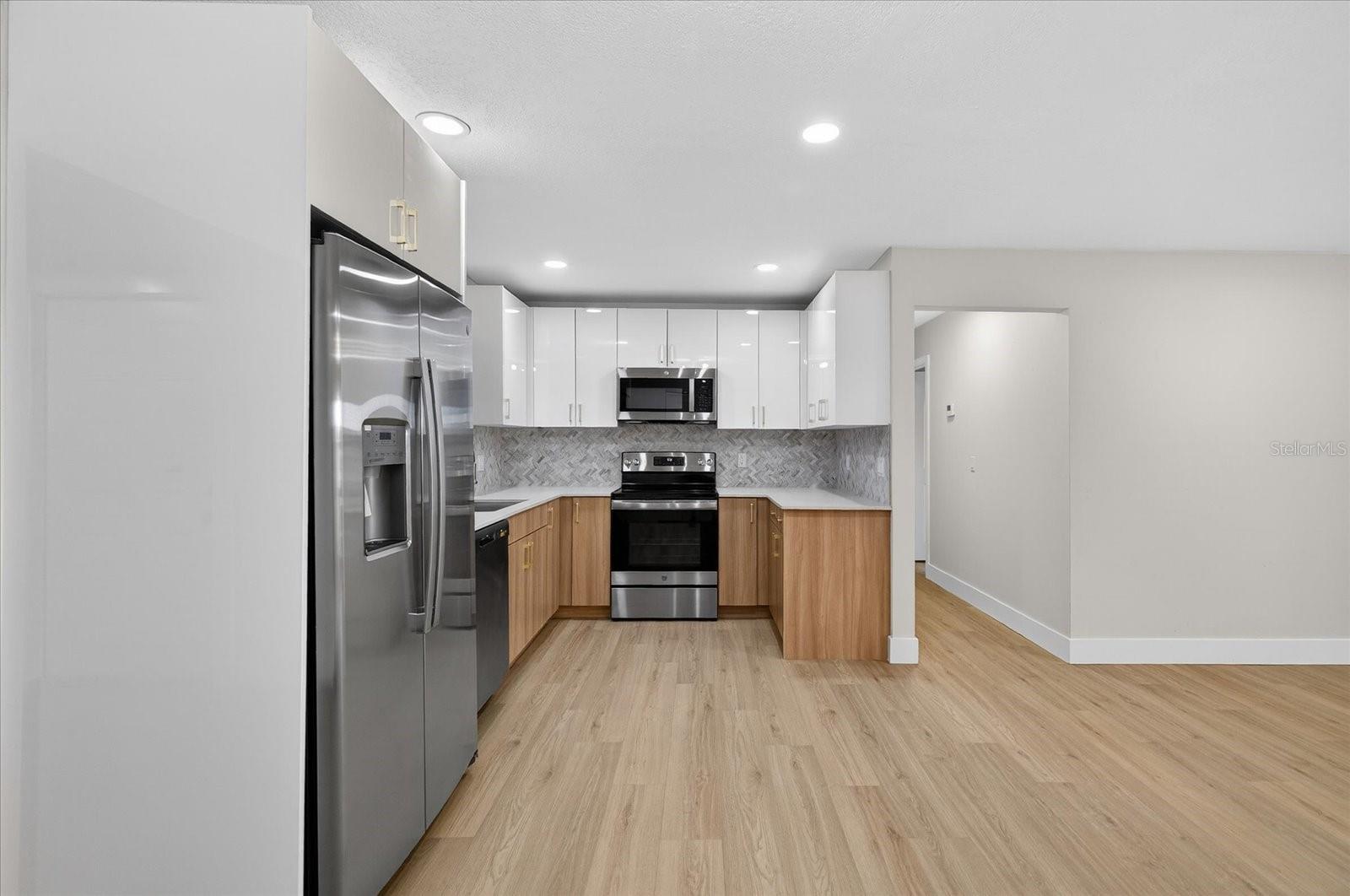 6107 COLE DR — photo 31