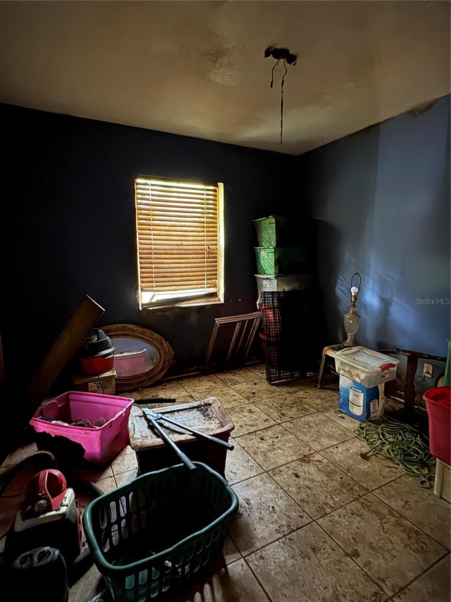 102 13TH ST SE — photo 38