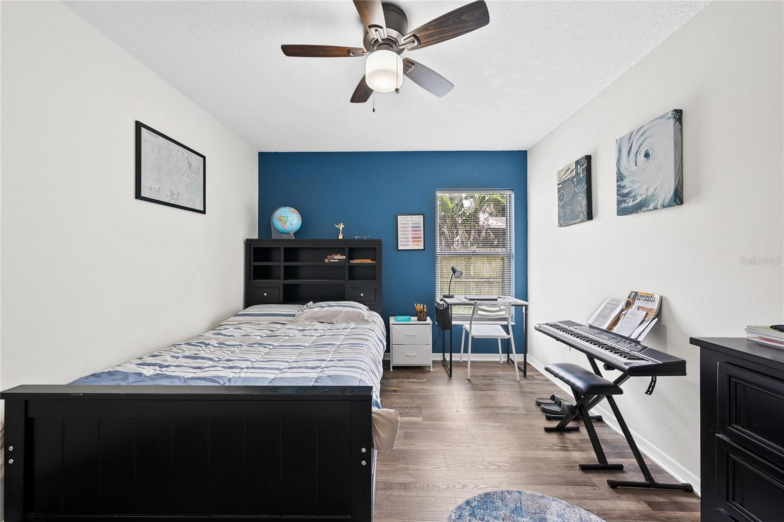 10511 DEEPBROOK DR — photo 30