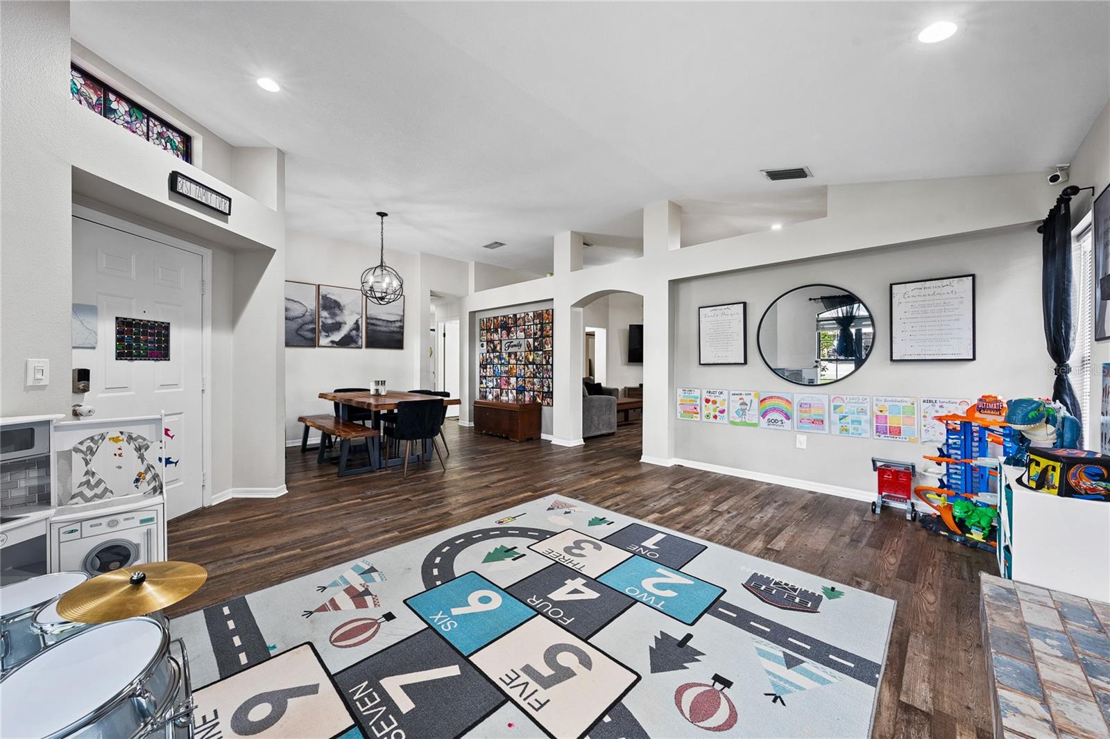 10511 DEEPBROOK DR — photo 16