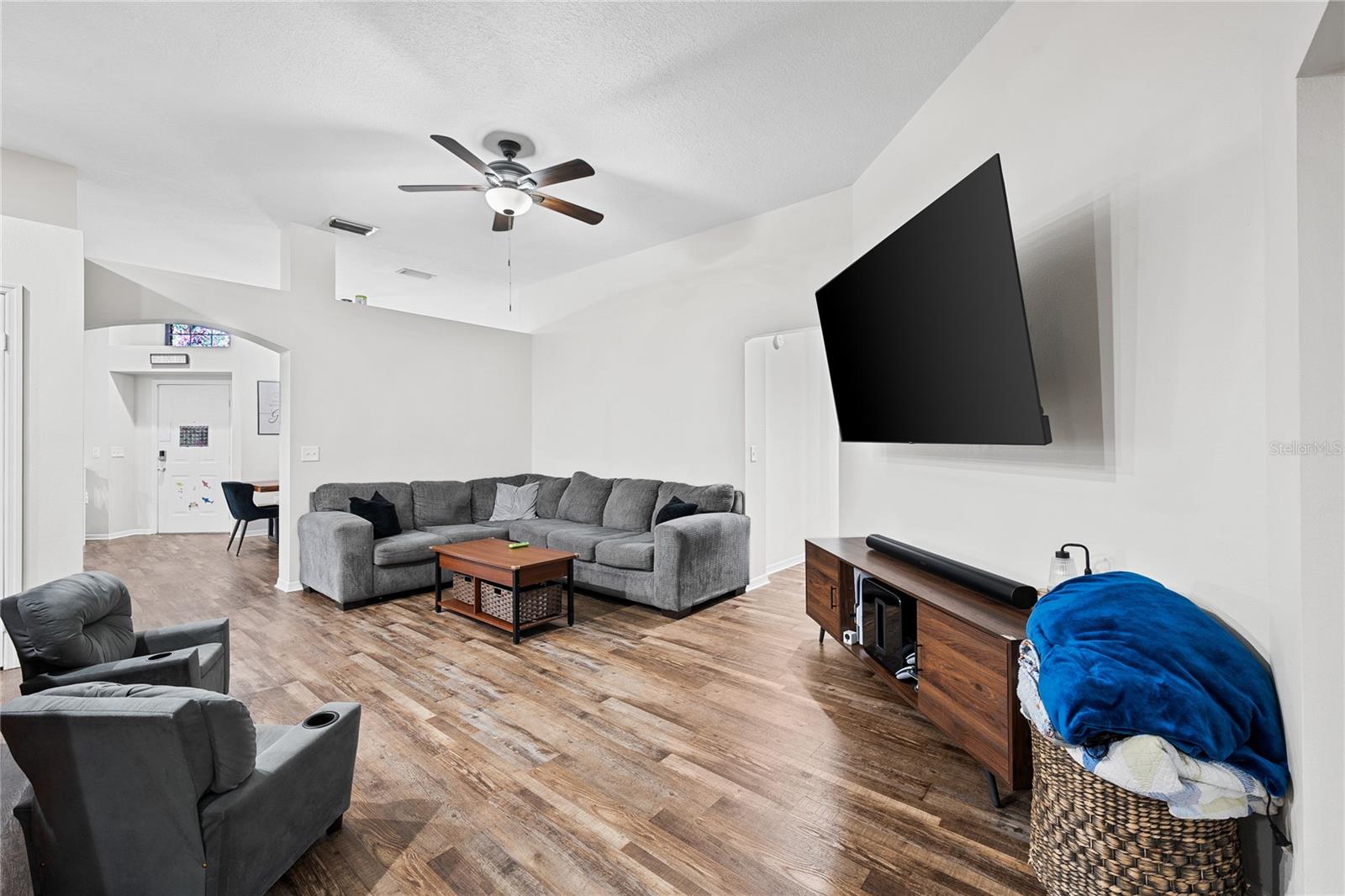 10511 DEEPBROOK DR — photo 25