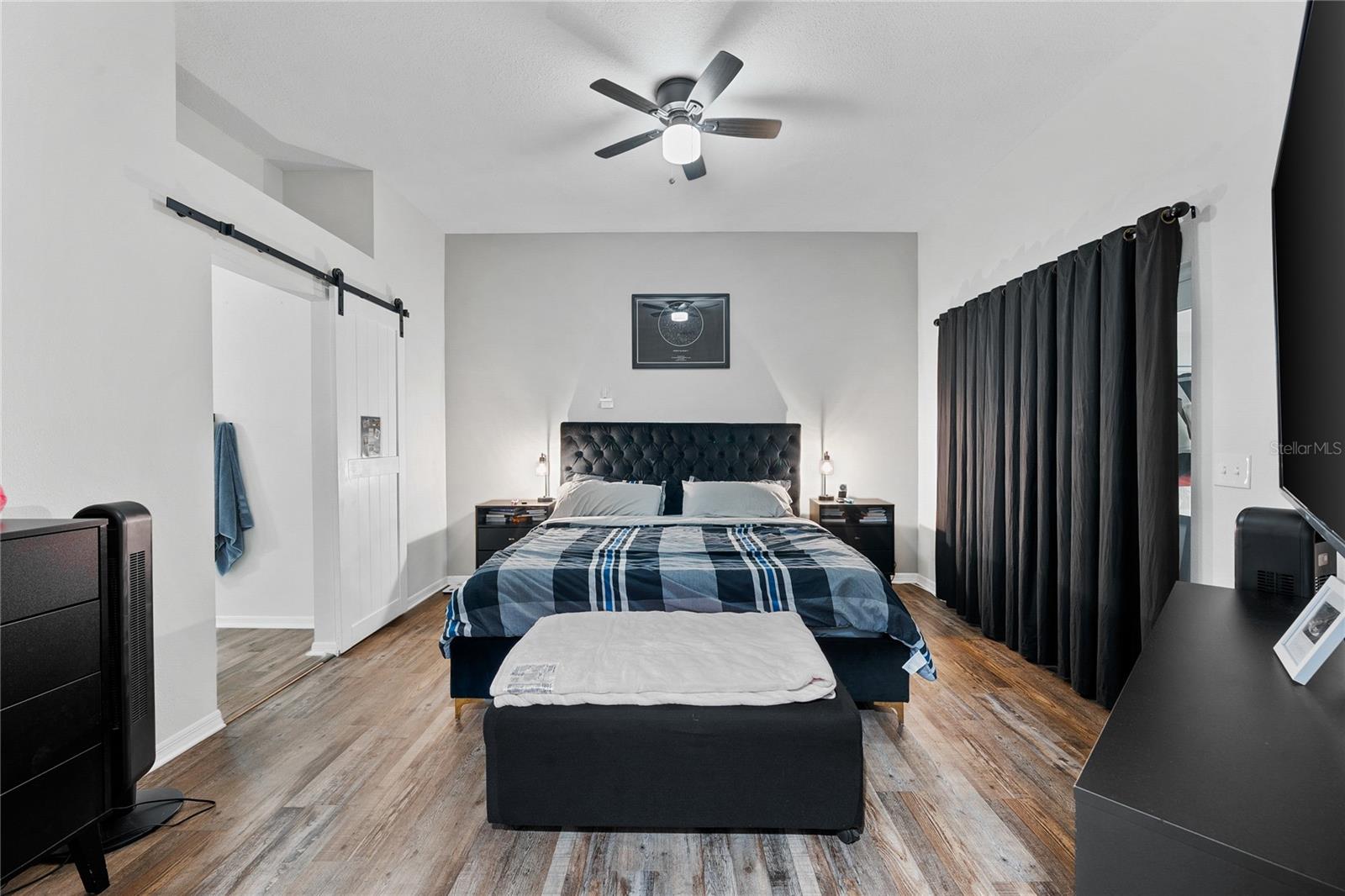 10511 DEEPBROOK DR — photo 6