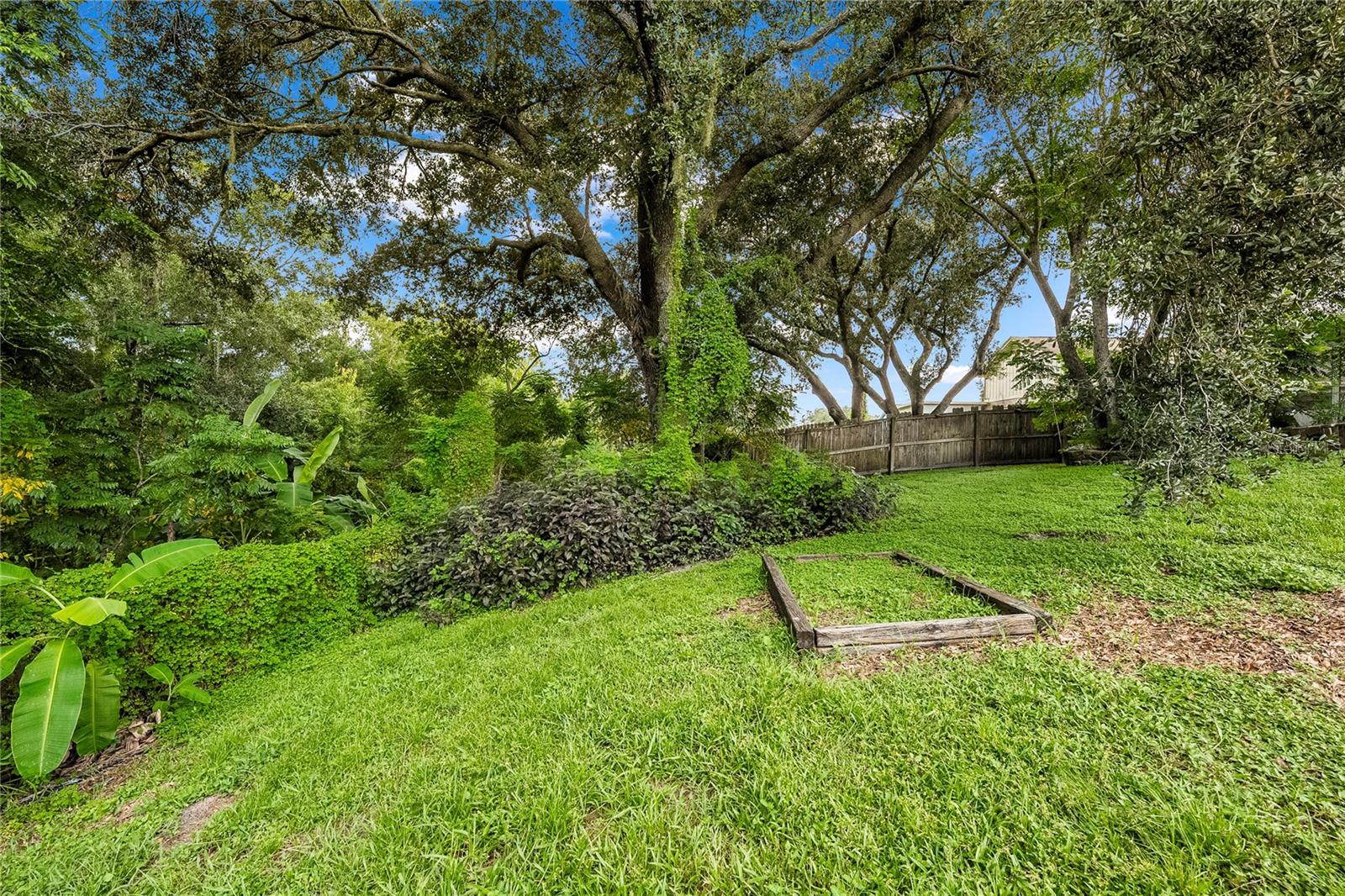 10511 DEEPBROOK DR — photo 37