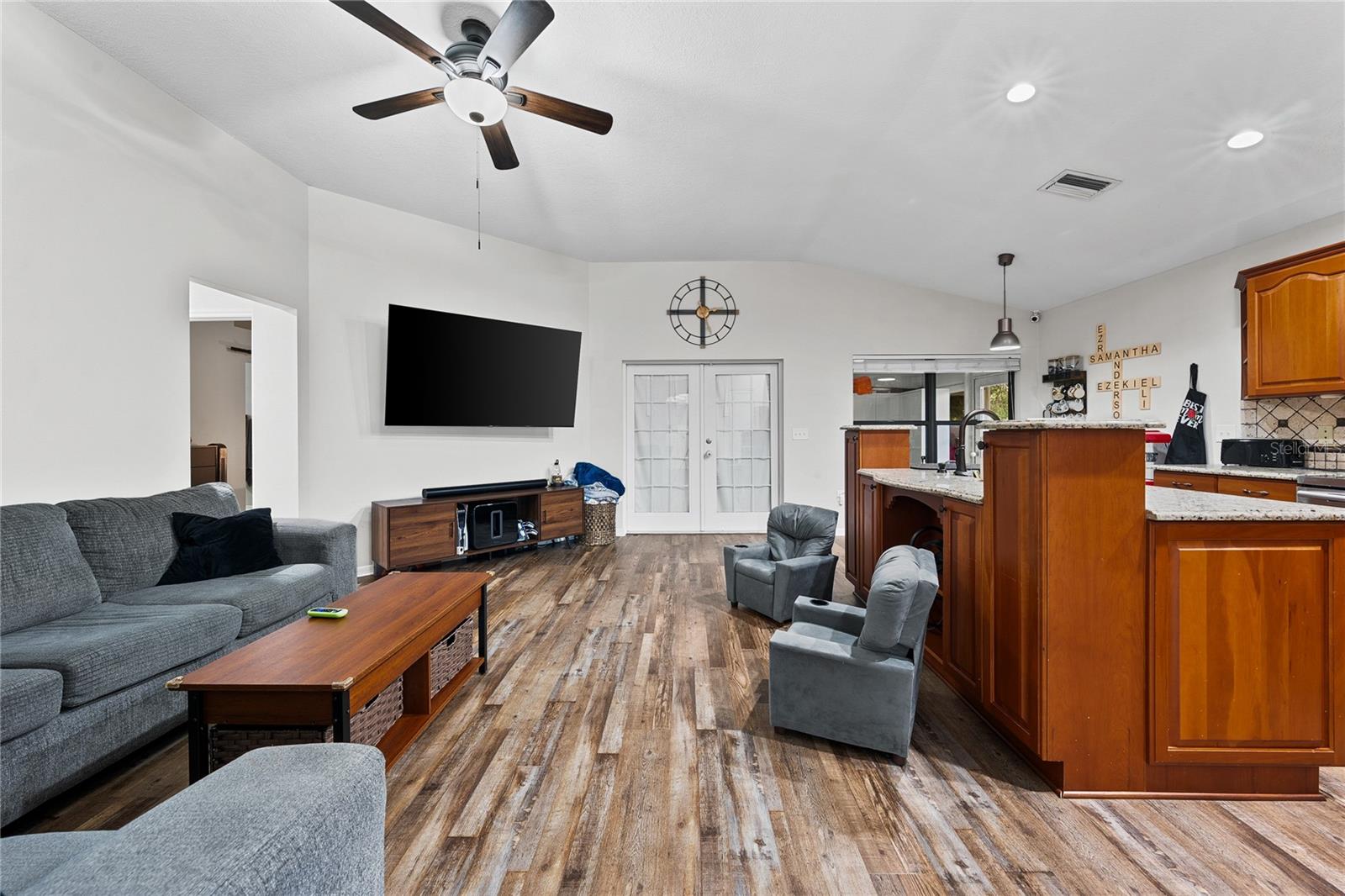 10511 DEEPBROOK DR — photo 17
