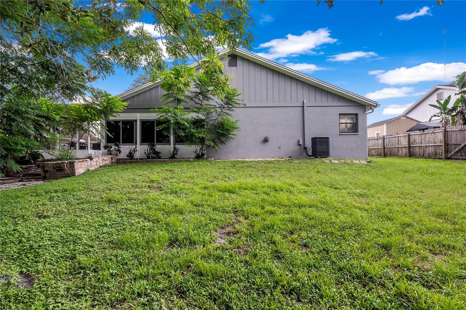 10511 DEEPBROOK DR — photo 36