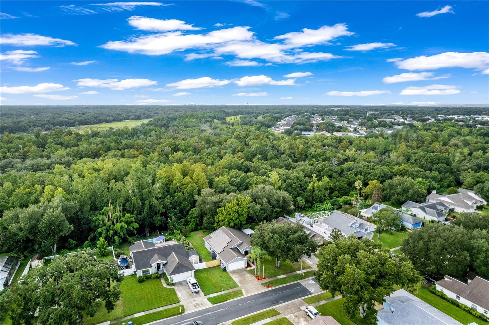 10511 DEEPBROOK DR — photo 10