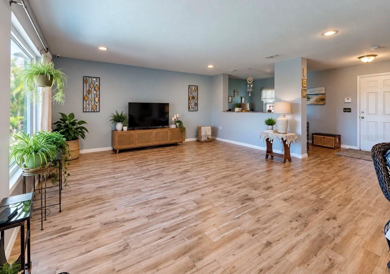 337 STAR SHELL DR — photo 16