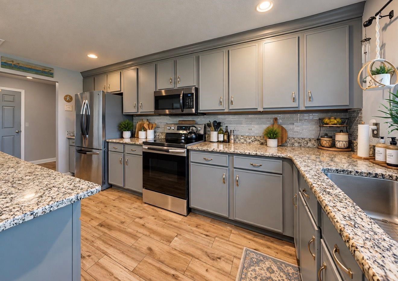 337 STAR SHELL DR — photo 26