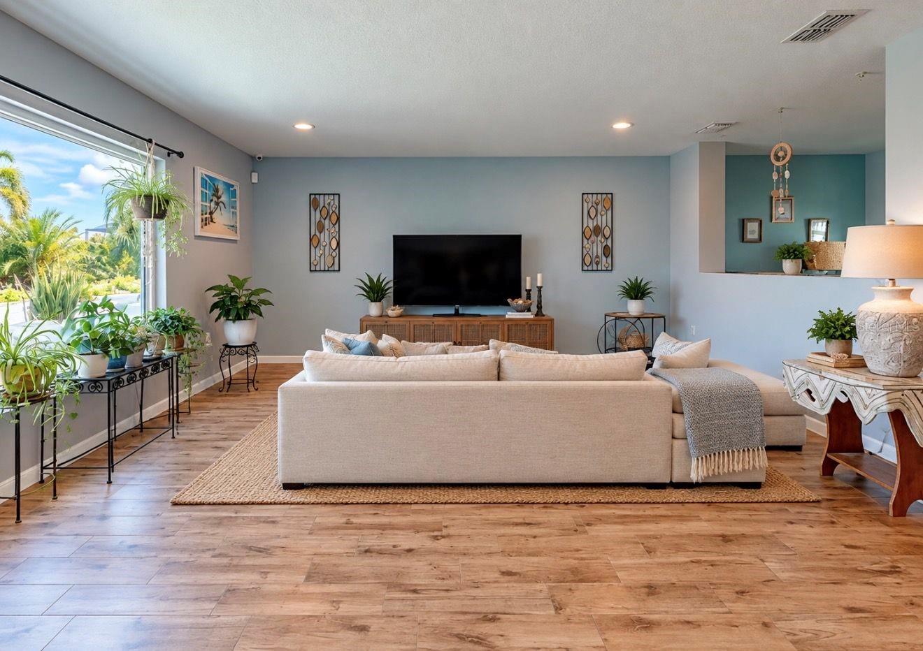 337 STAR SHELL DR — photo 2