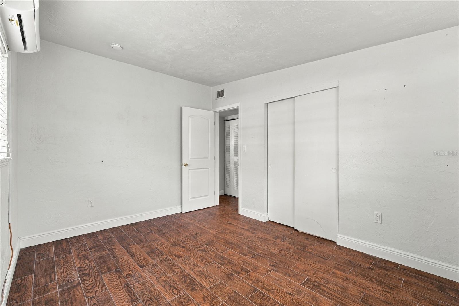 10594 104TH AVE — photo 24