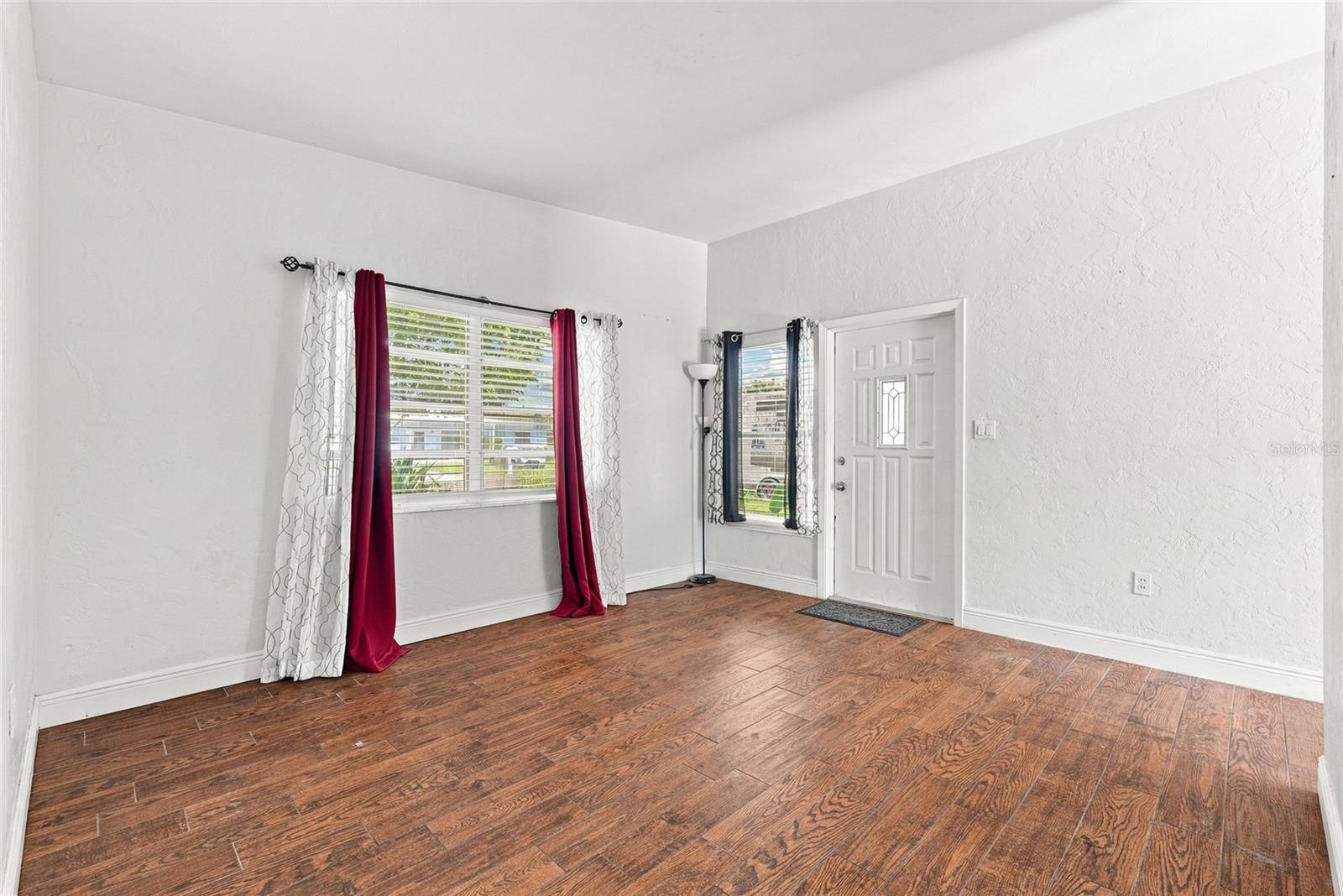 10594 104TH AVE — photo 3