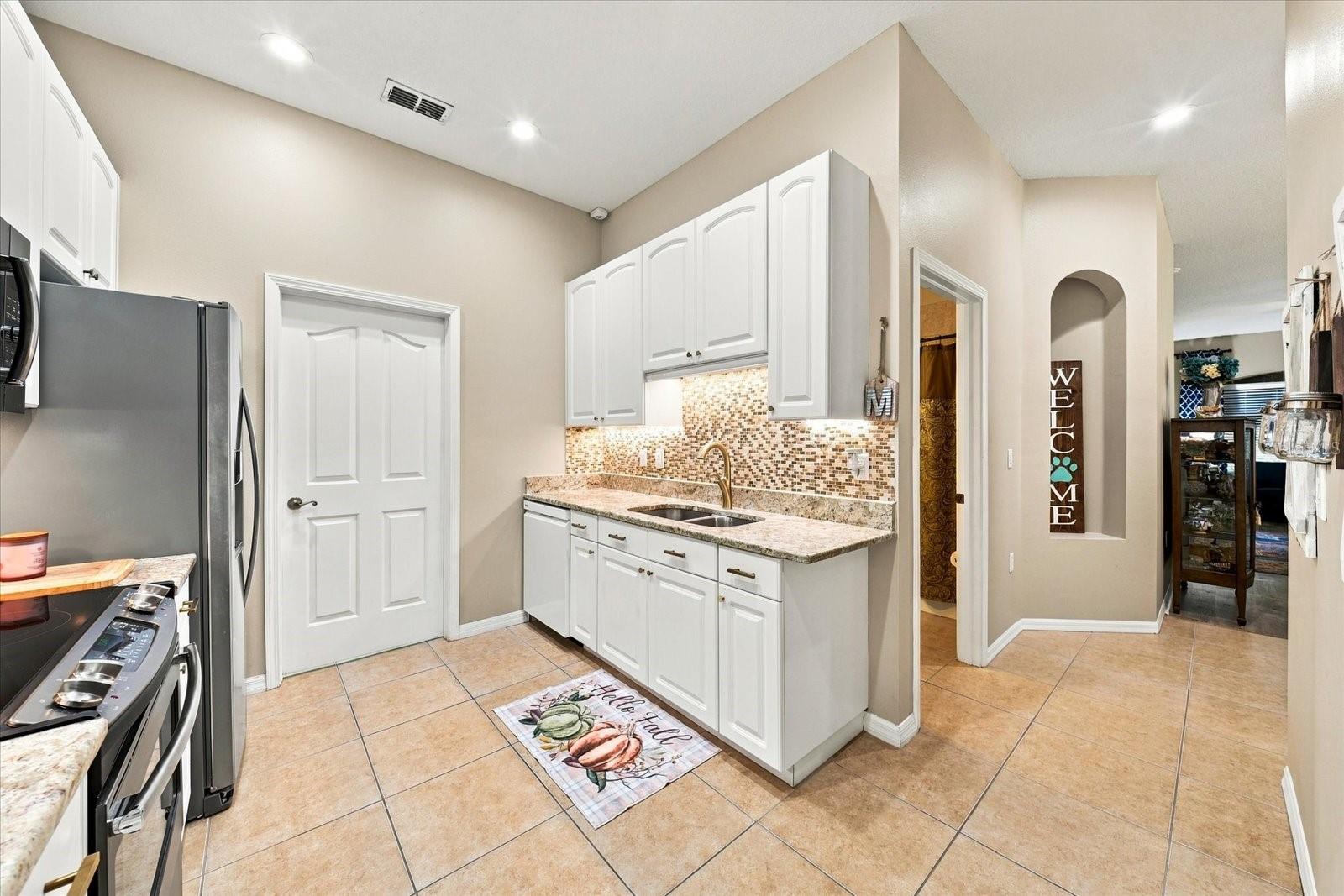 7629 WIMPOLE DR — photo 21