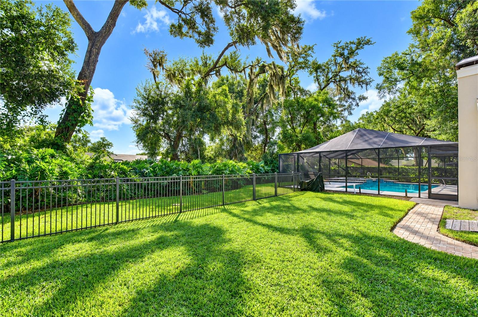 503 PREAKNESS PL — photo 45
