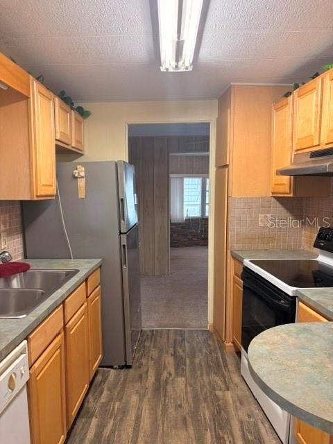 84 CEDAR ELM DR #28 — photo 6