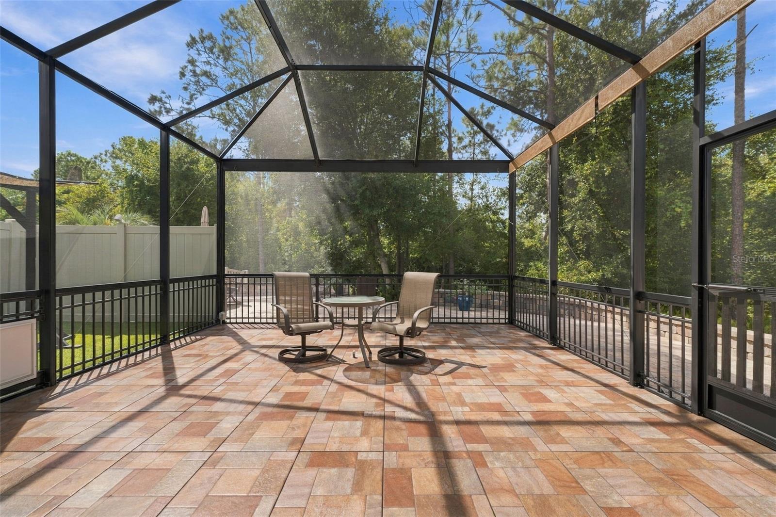 2901 DEVONOAK BLVD — photo 2