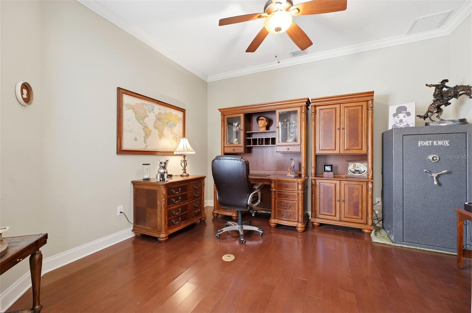 2901 DEVONOAK BLVD — photo 15
