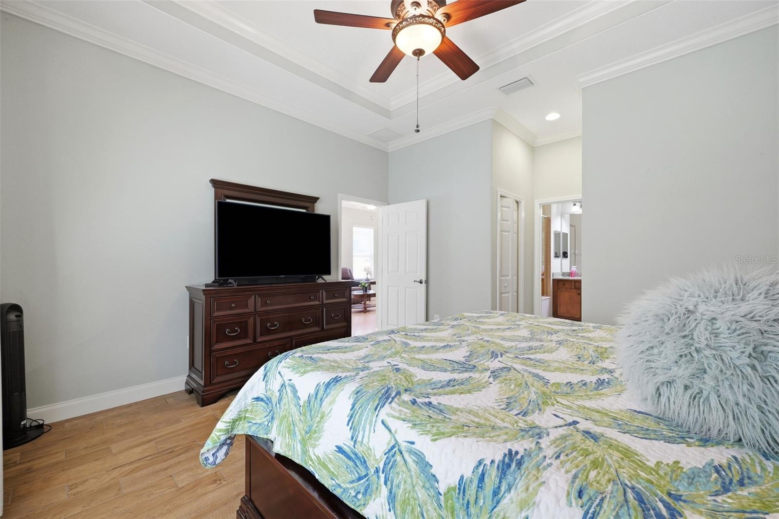 2901 DEVONOAK BLVD — photo 19