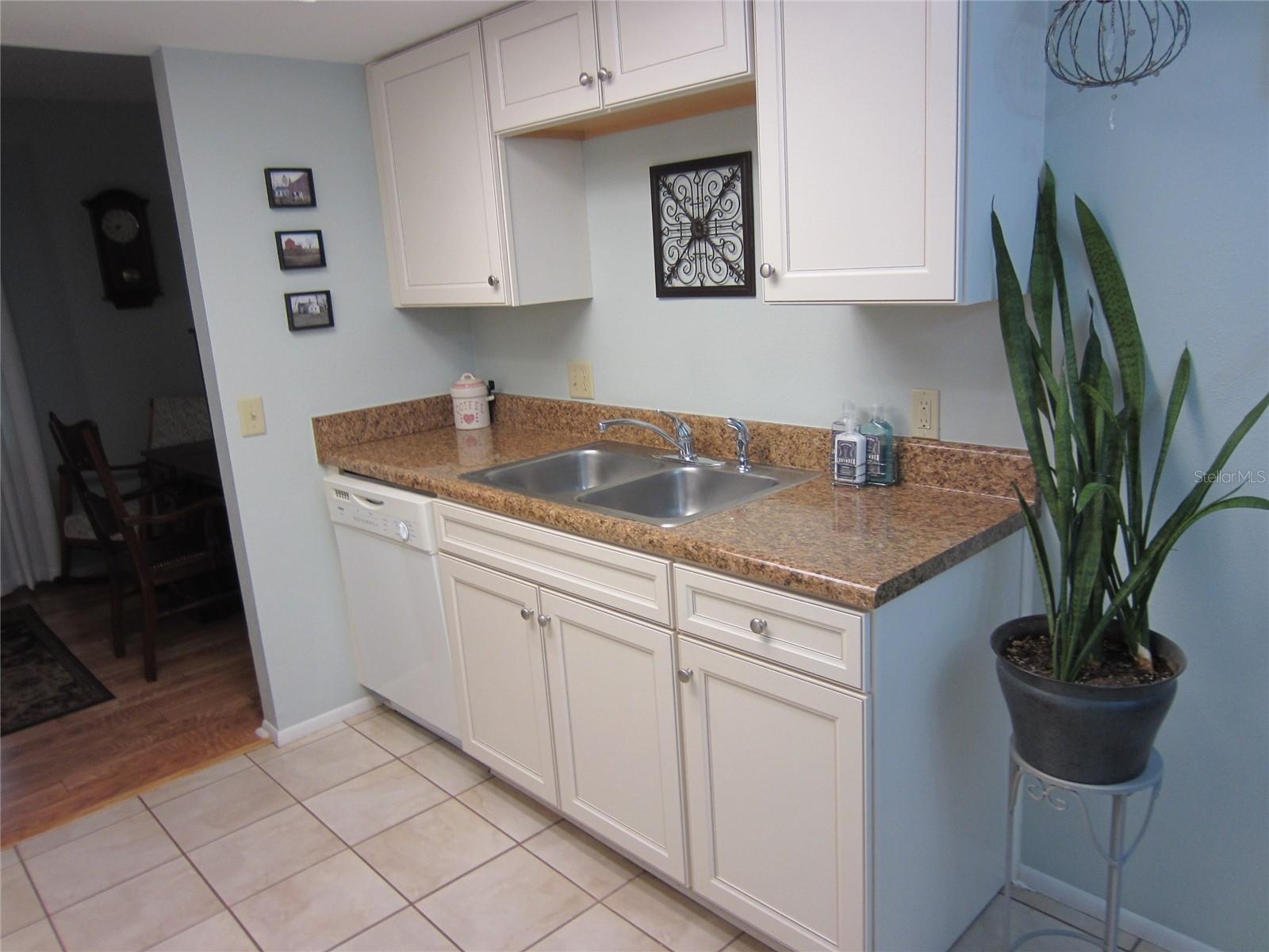 4922 GRIST MILL CIR — photo 17