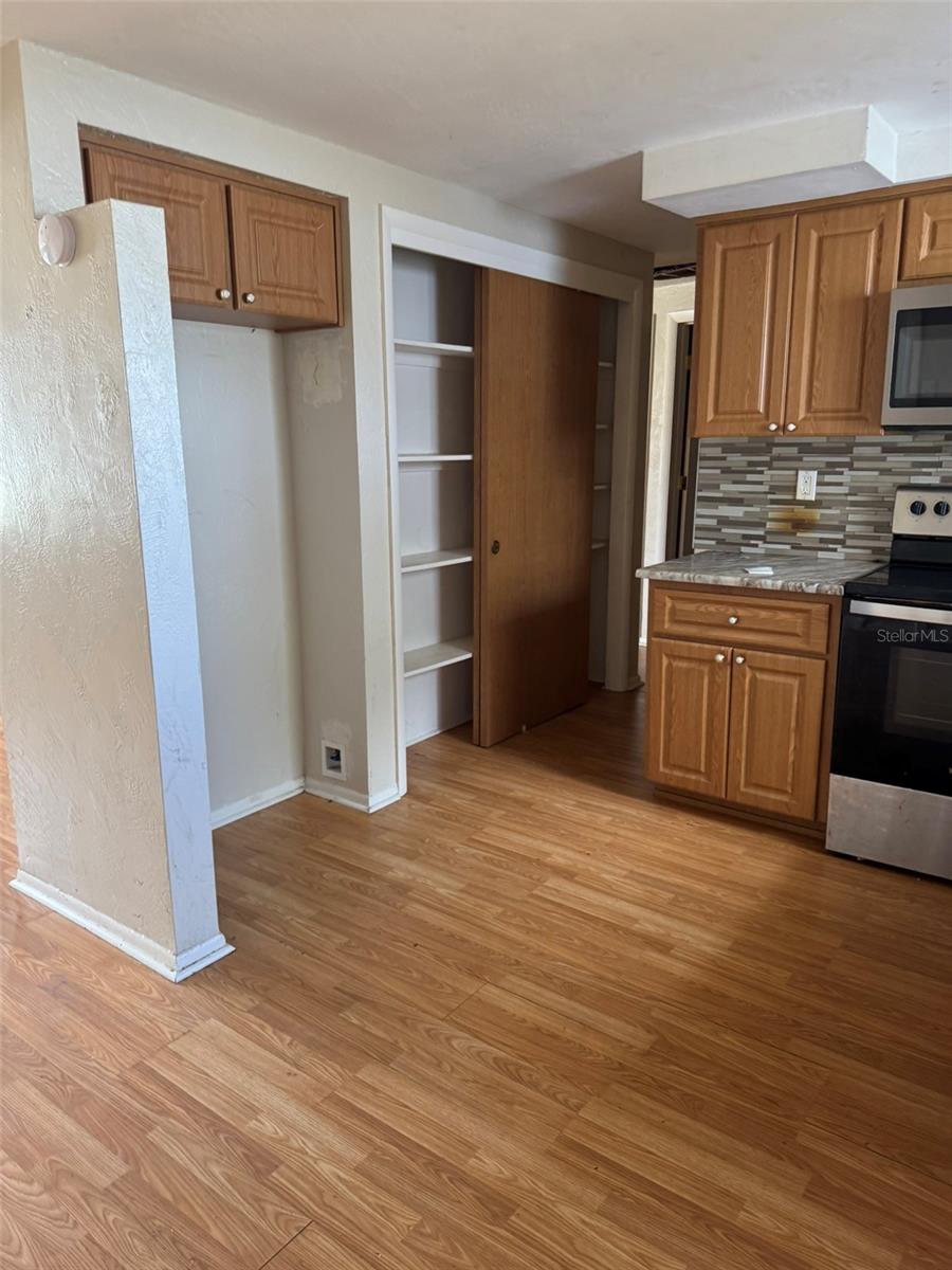 4640 TROPICAL LN — photo 11
