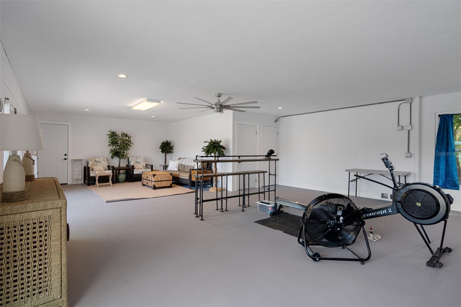 5517 TROPIC DR — photo 49