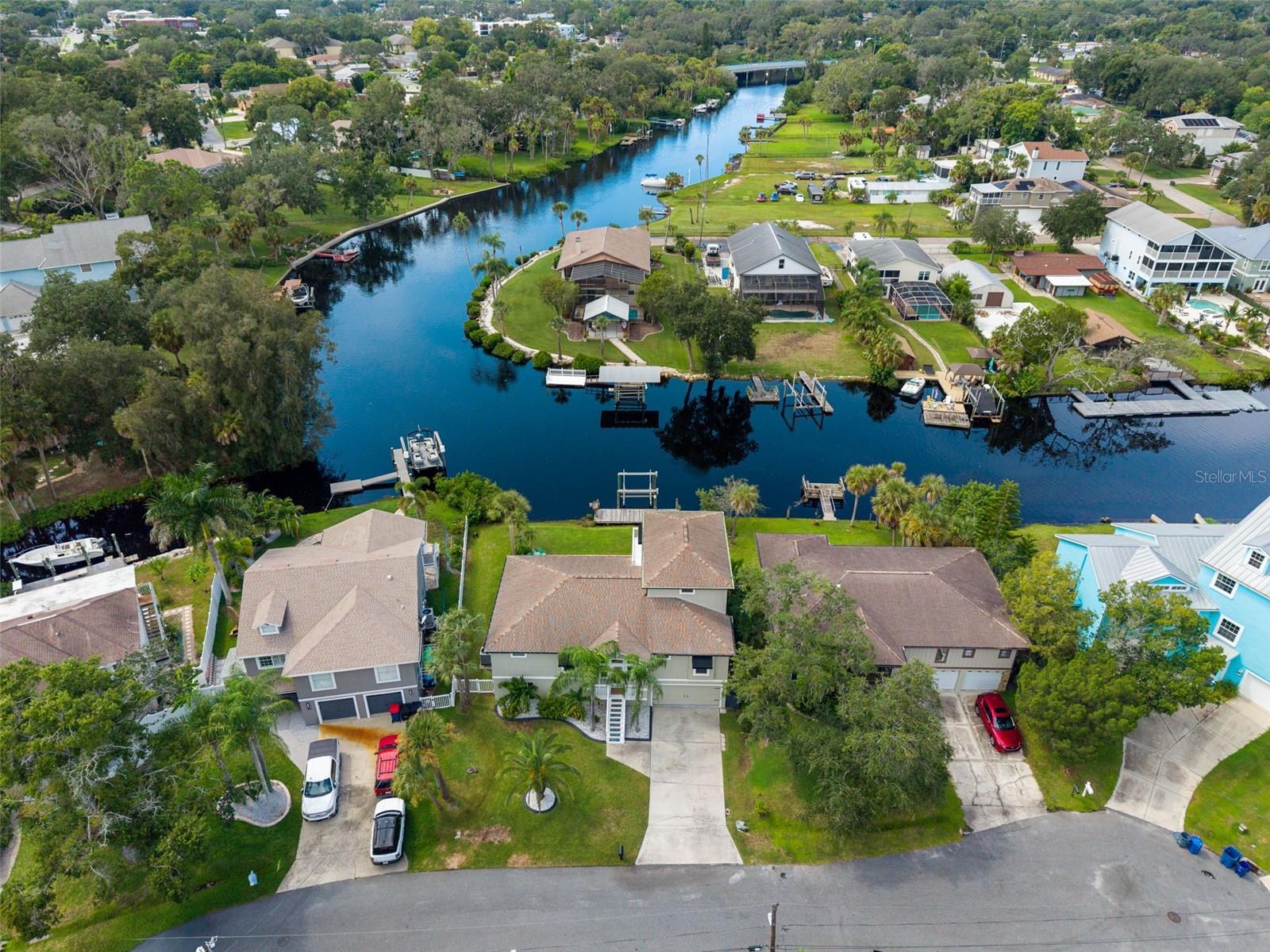 5517 TROPIC DR — photo 2