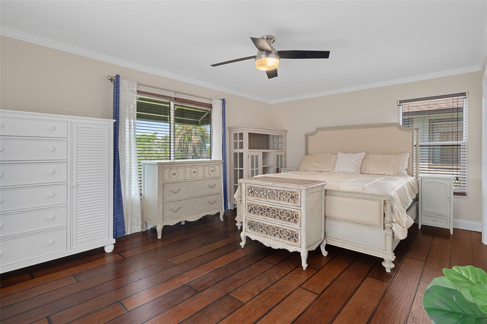 5517 TROPIC DR — photo 32