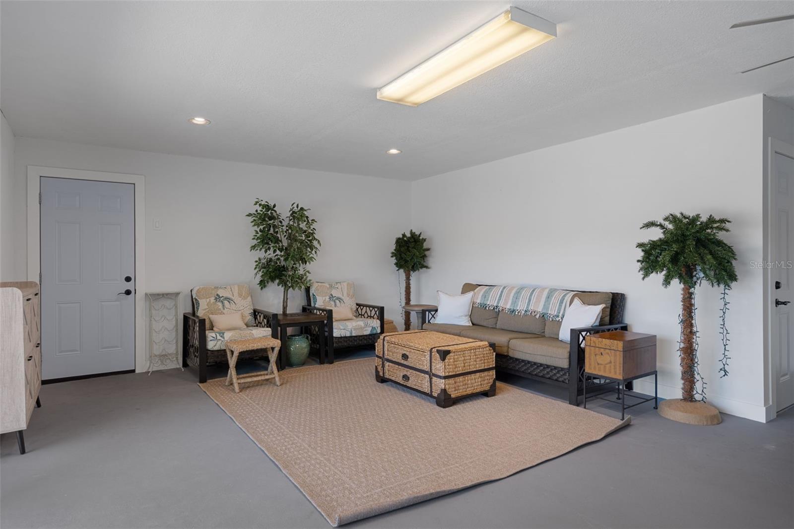 5517 TROPIC DR — photo 50