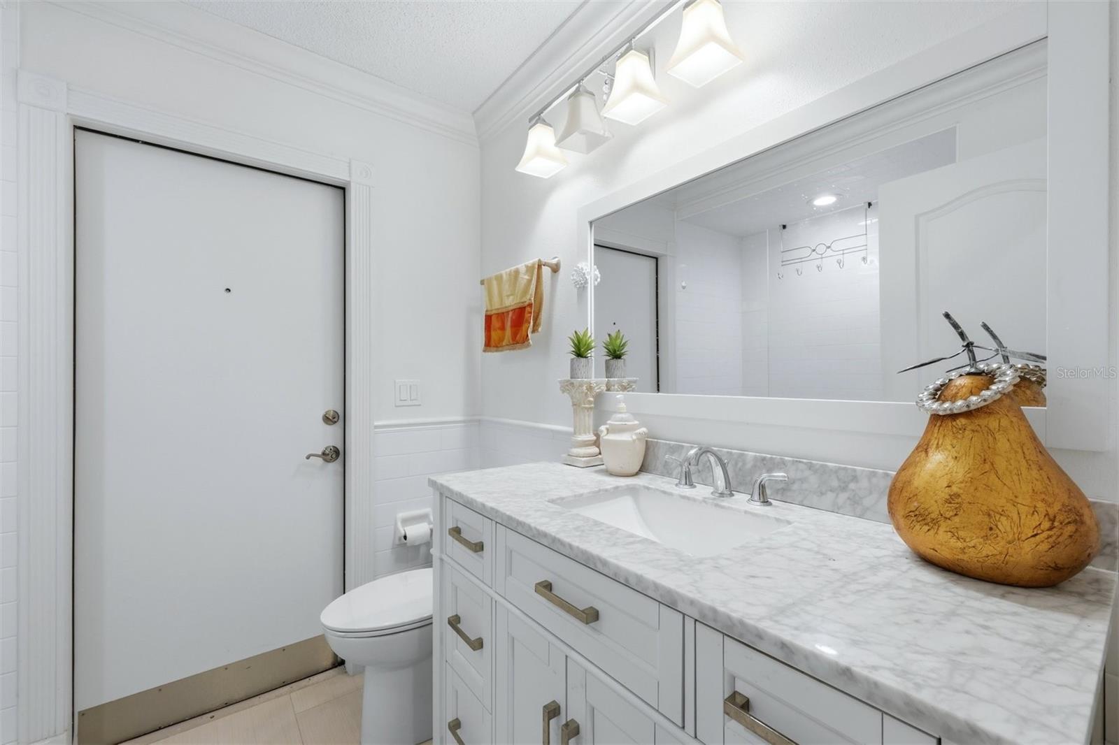 4246 HEARTHSTONE DR — photo 18