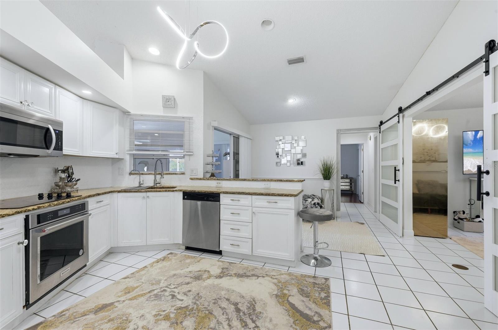 4246 HEARTHSTONE DR — photo 13