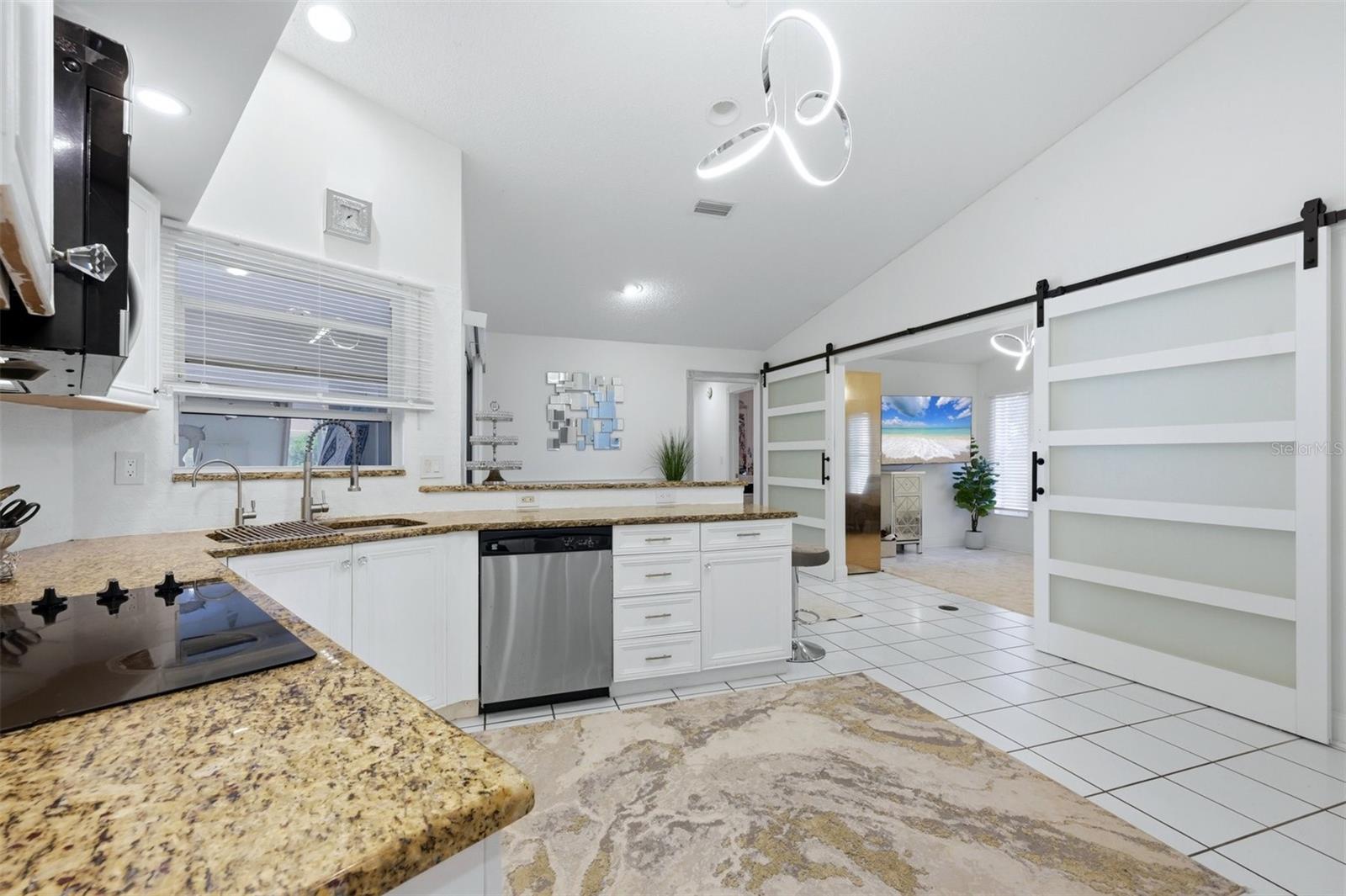 4246 HEARTHSTONE DR — photo 14
