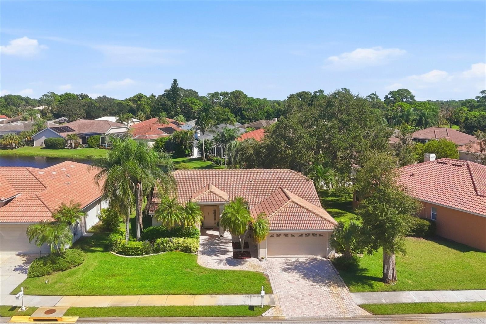 4246 HEARTHSTONE DR — photo 4