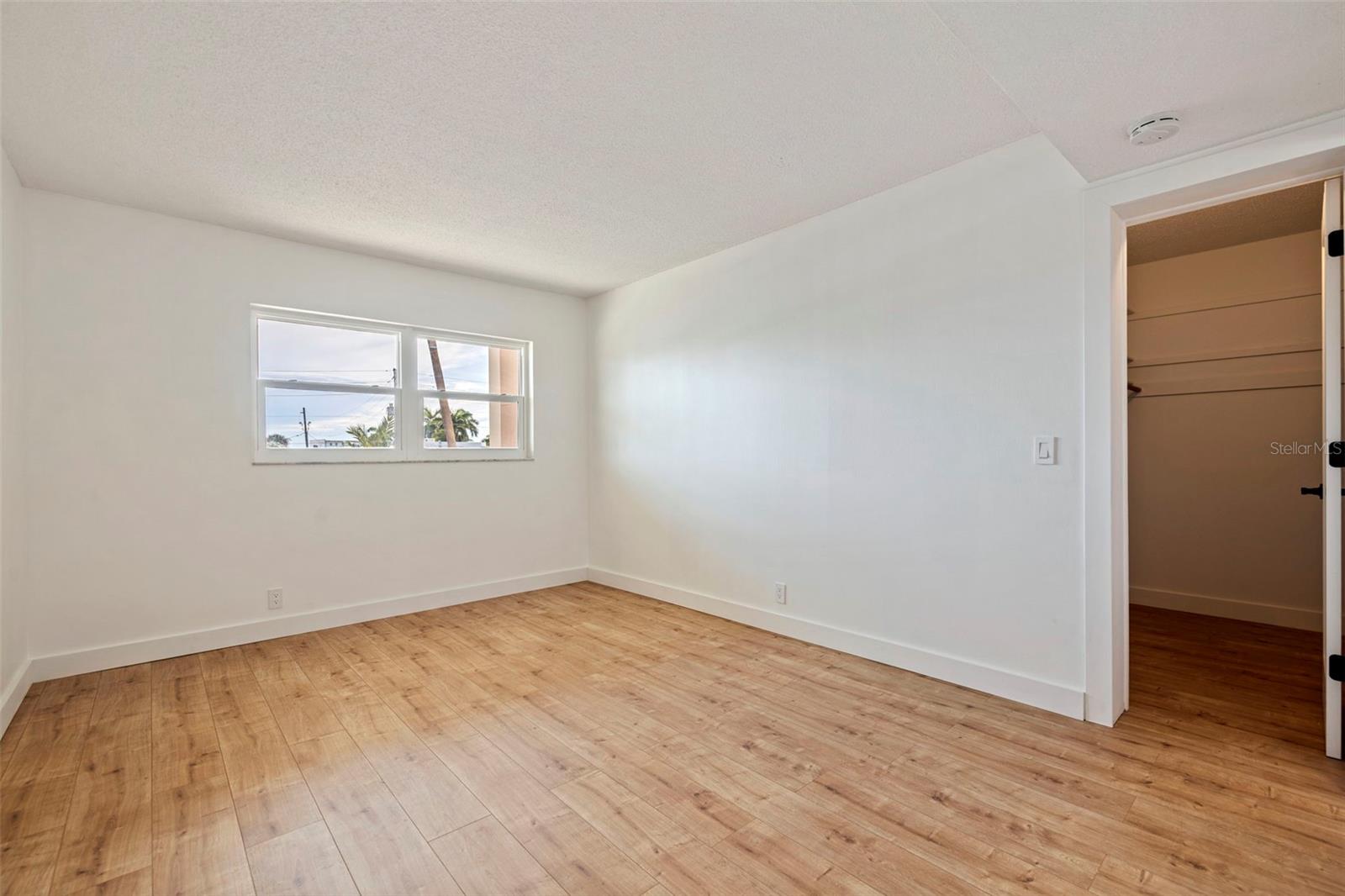 1847 SHORE DR S #202 — photo 16