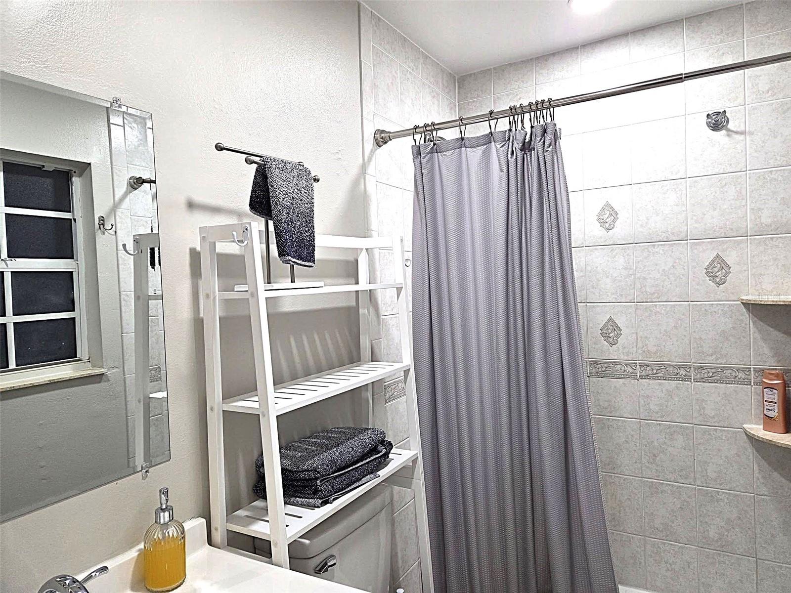 8024 CANDLEWOODE DR — photo 14