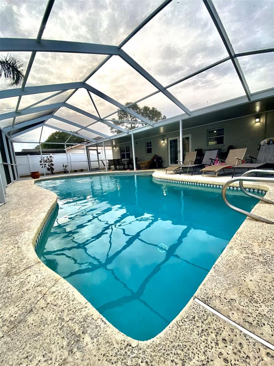 8024 CANDLEWOODE DR — photo 44